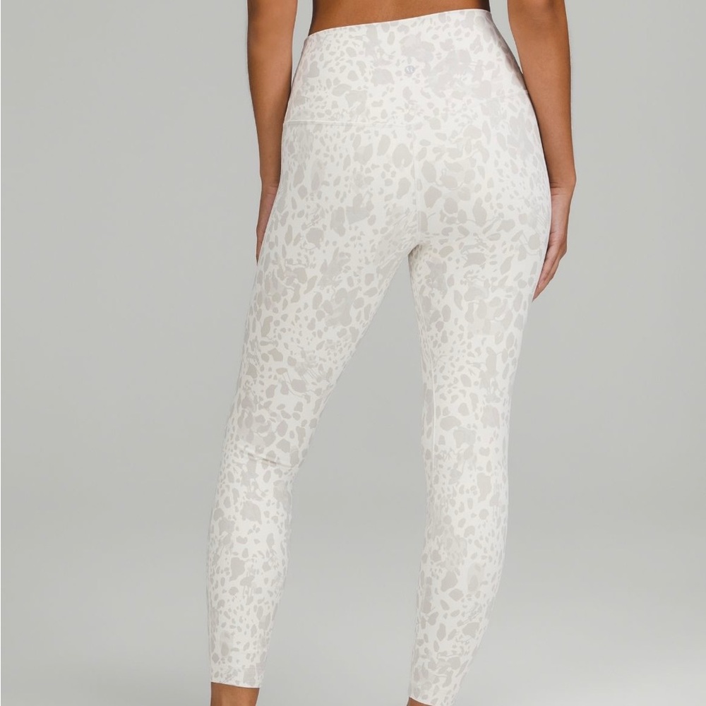 Lululemon 25” High-Rise Align Leggings size 4